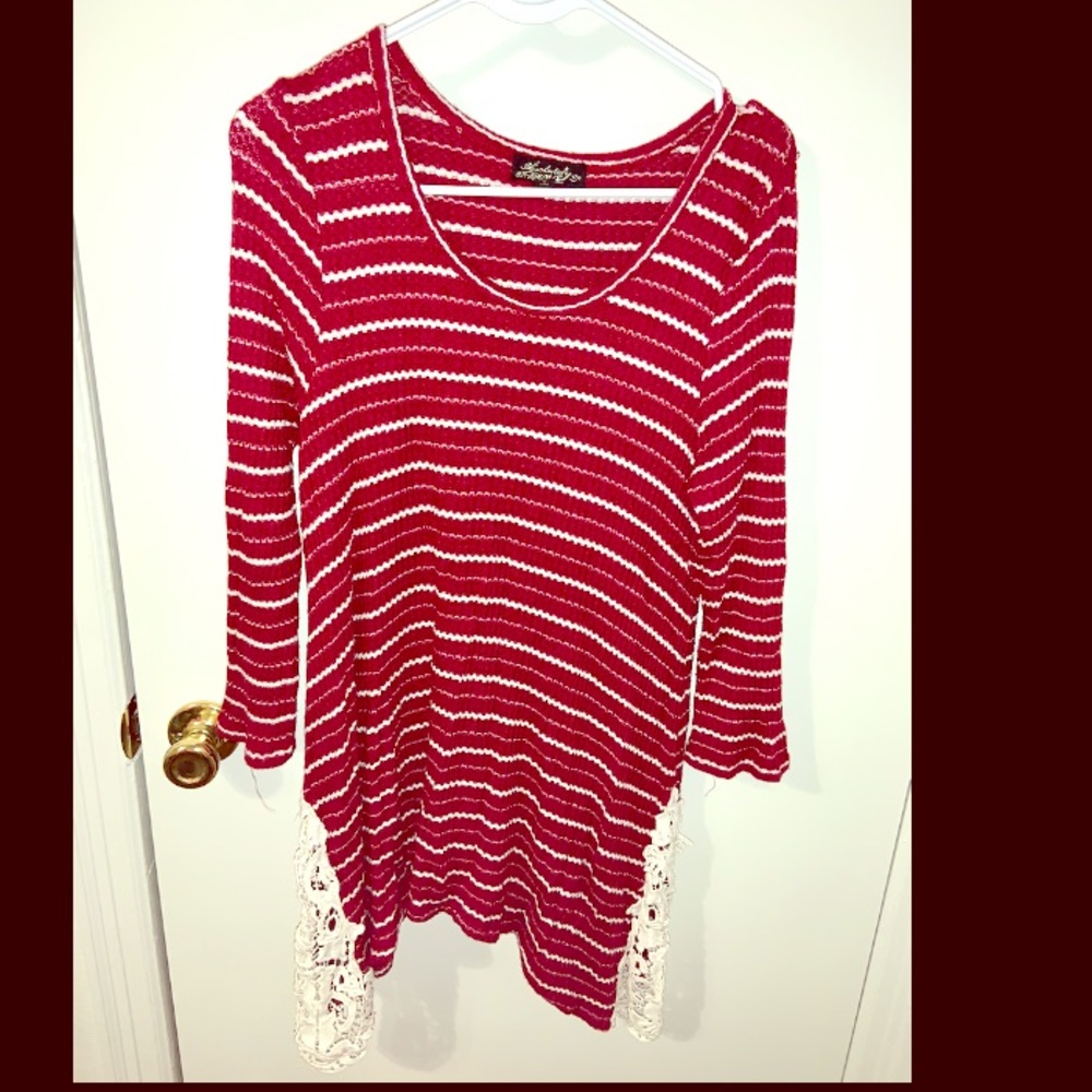 Women's 1XL red and white striped top